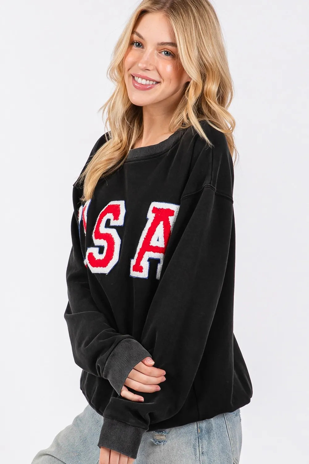 The USA Letter Patch Round Neck Sweatshirt